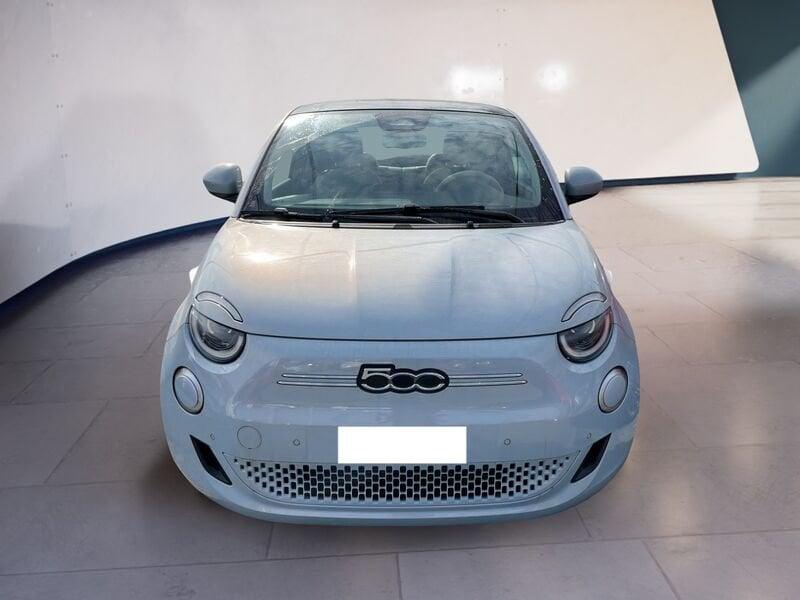 FIAT 500e 42 kWh La Prima