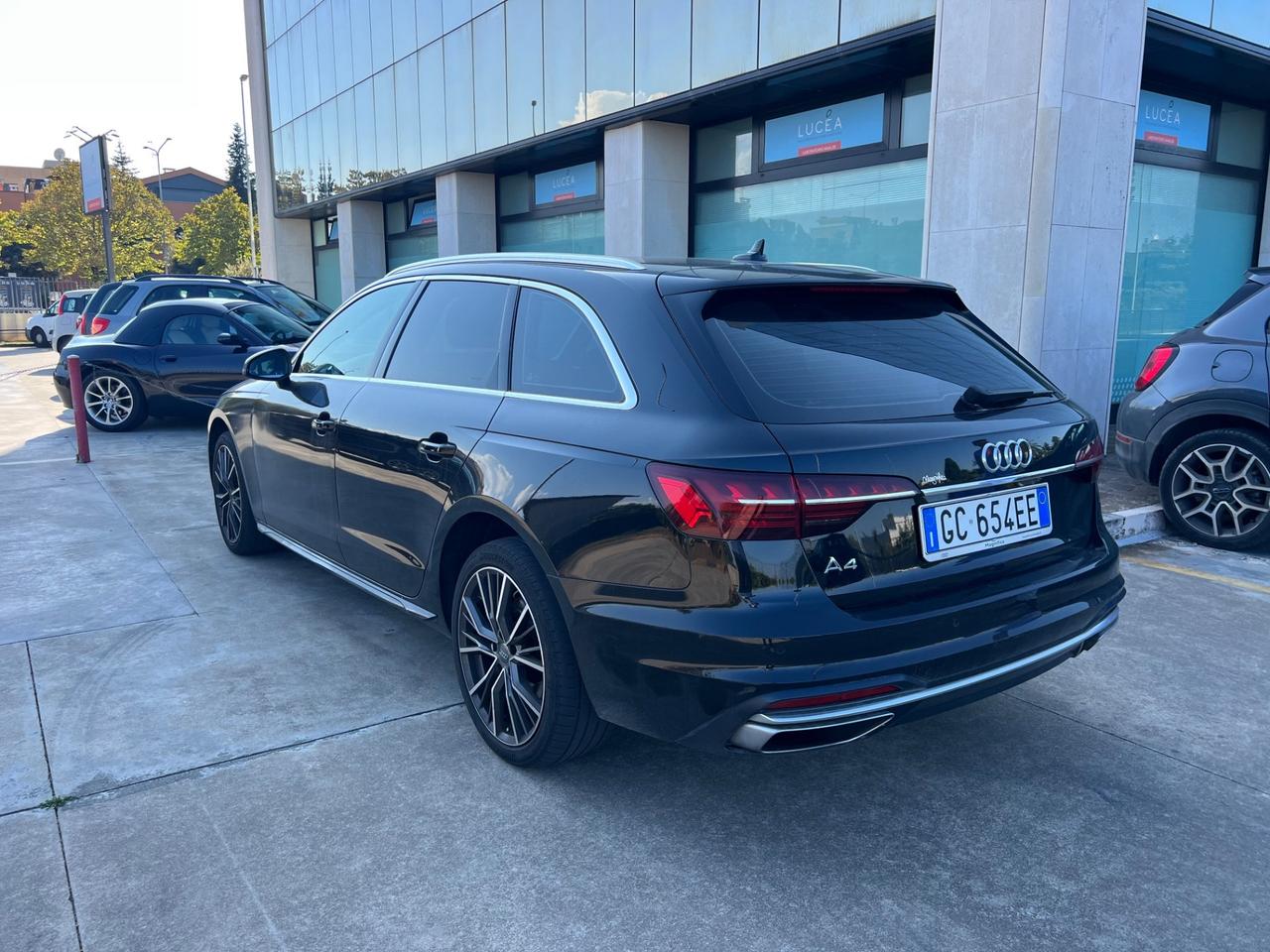 Audi A4 Avant 40 g-tron S tronic line edition