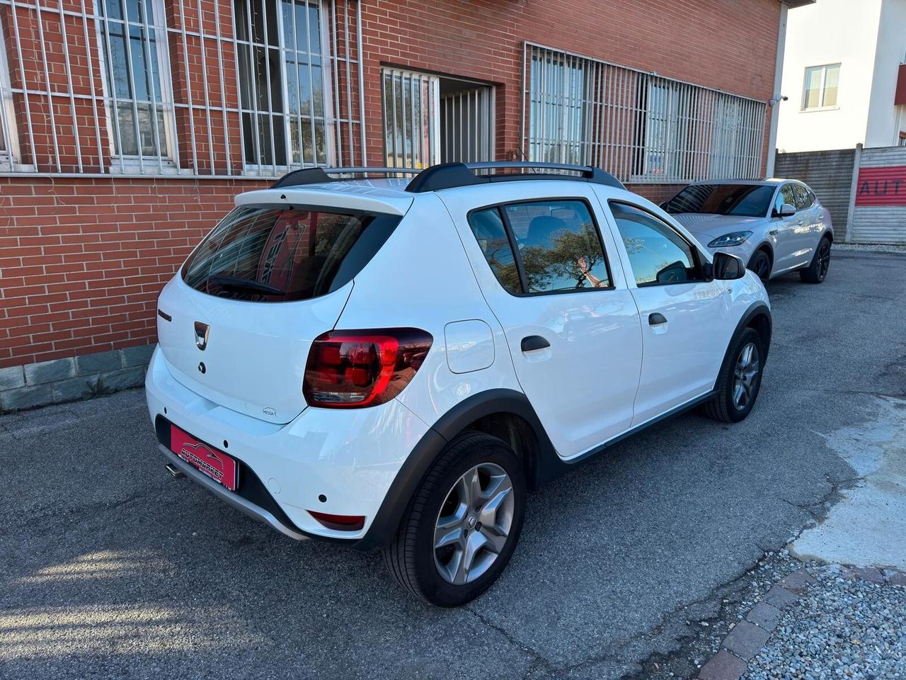 Dacia Sandero Stepway 1.0 TCe 100 CV ECO-G Comfort