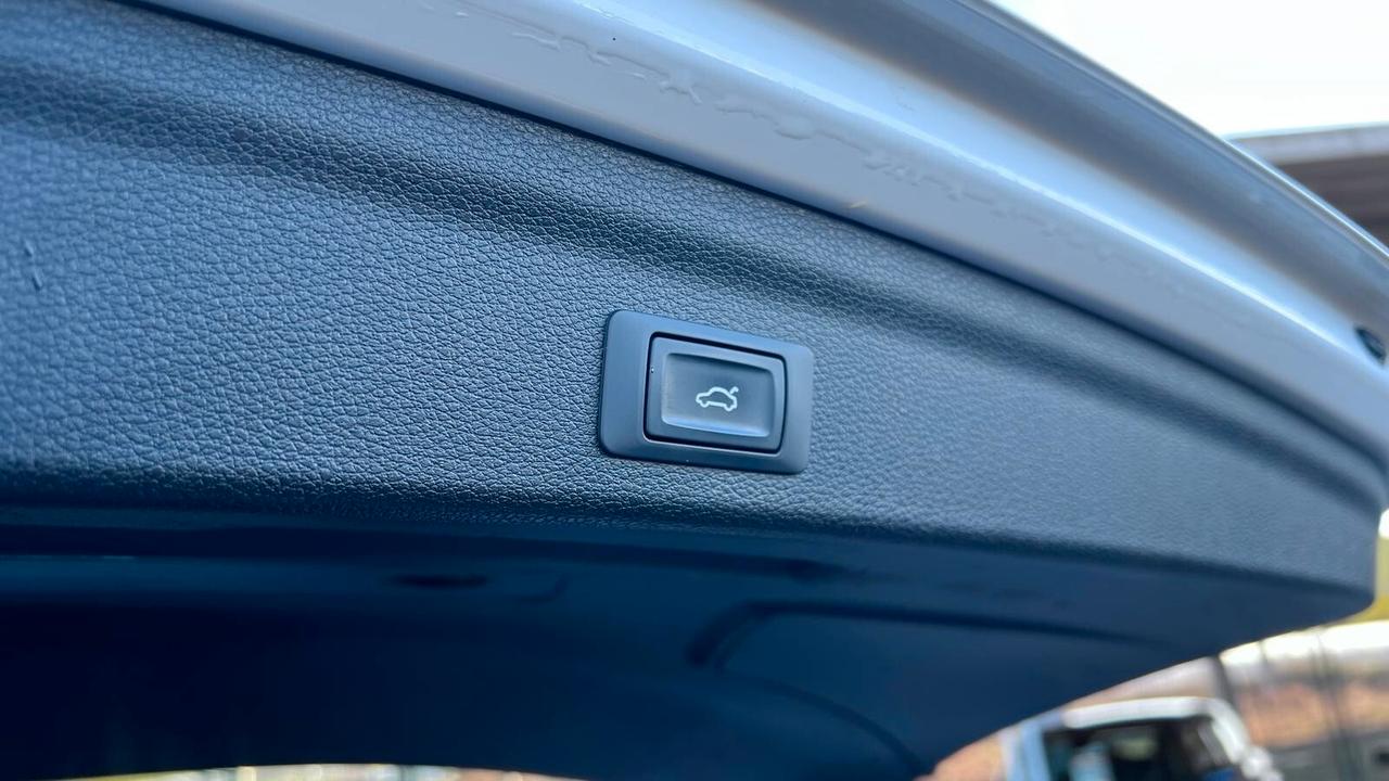 Audi Q3 2.0 TDI 150 CV S tronic Business