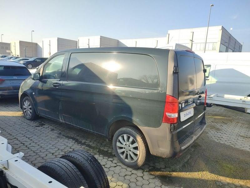 Mercedes-Benz Vito III 114 111 cdi compact E6