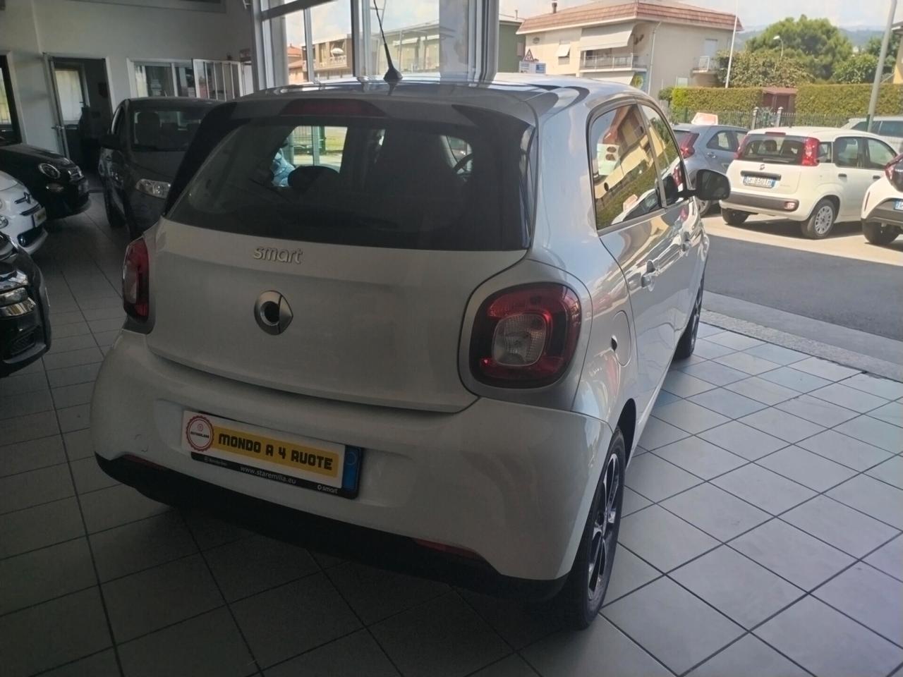 Smart ForFour 70 1.0 Passion