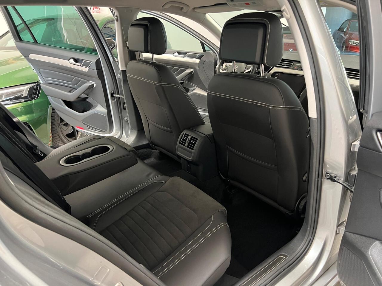 Volkswagen Passat VW HIGHLINE 150CV DSG