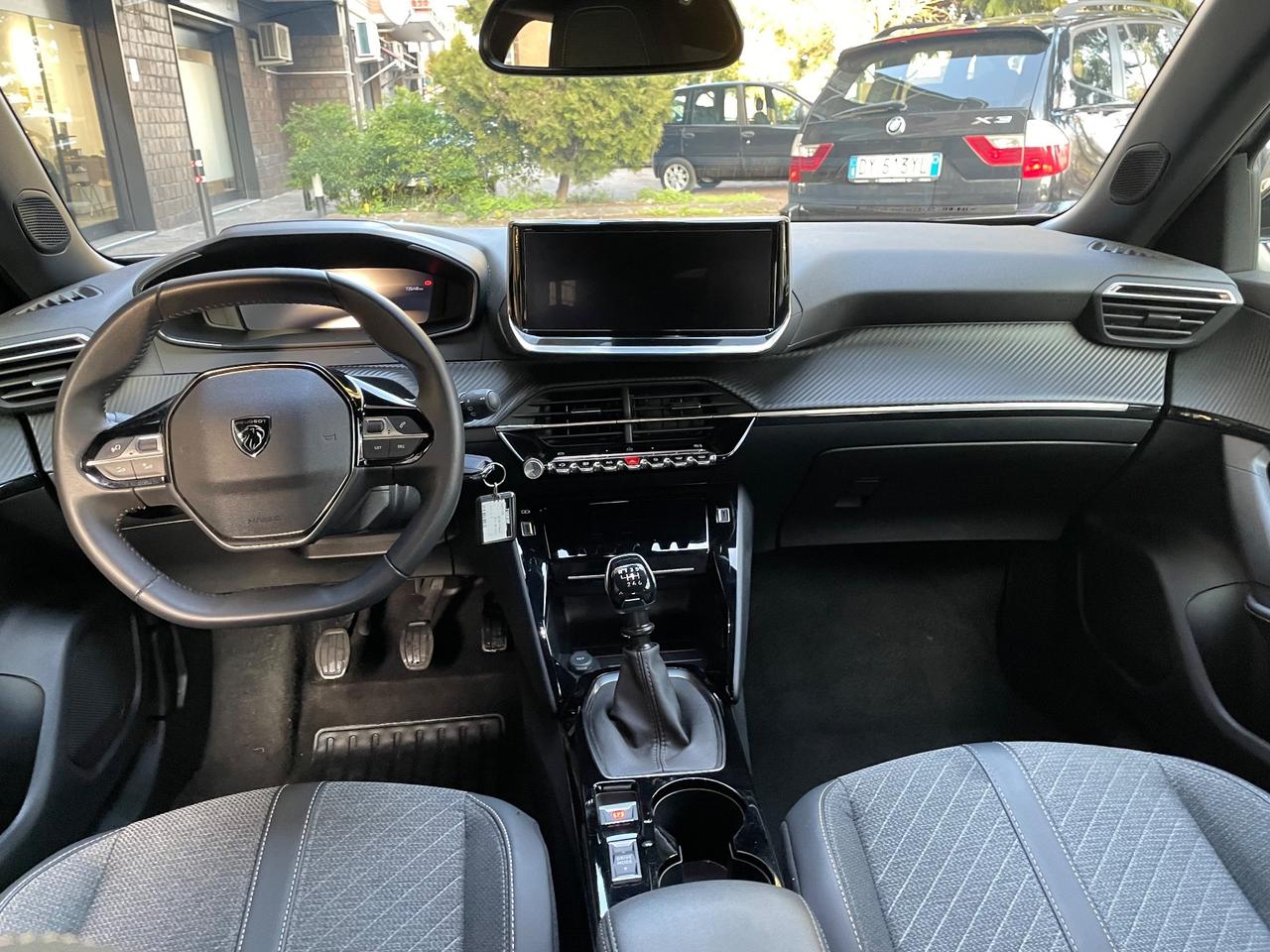 Peugeot 2008 PureTech 100 S&S Allure