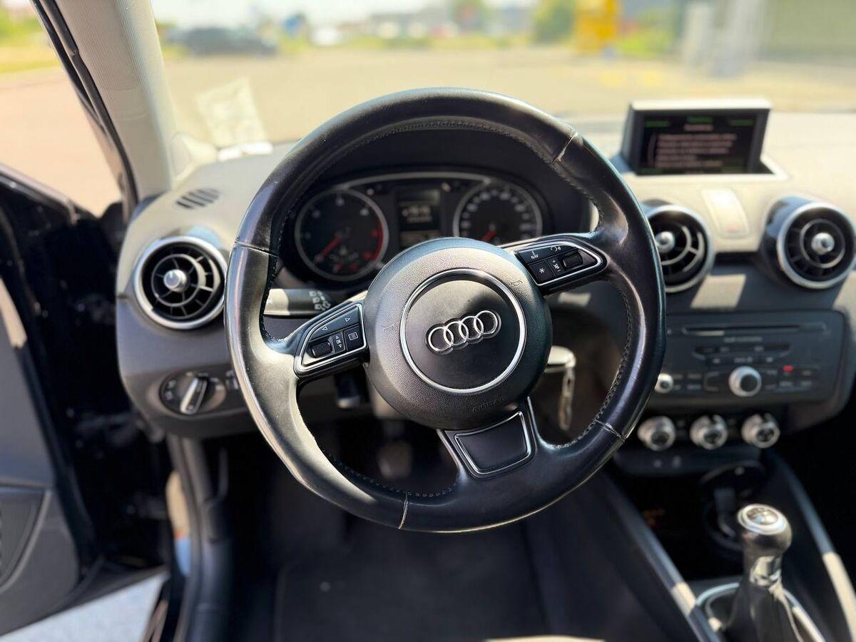 Audi A1 1.6 tdi Admired 90cv