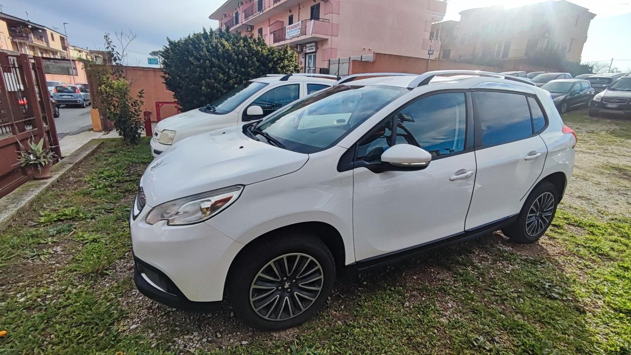 Peugeot 2008 1.2 Benz 2015
