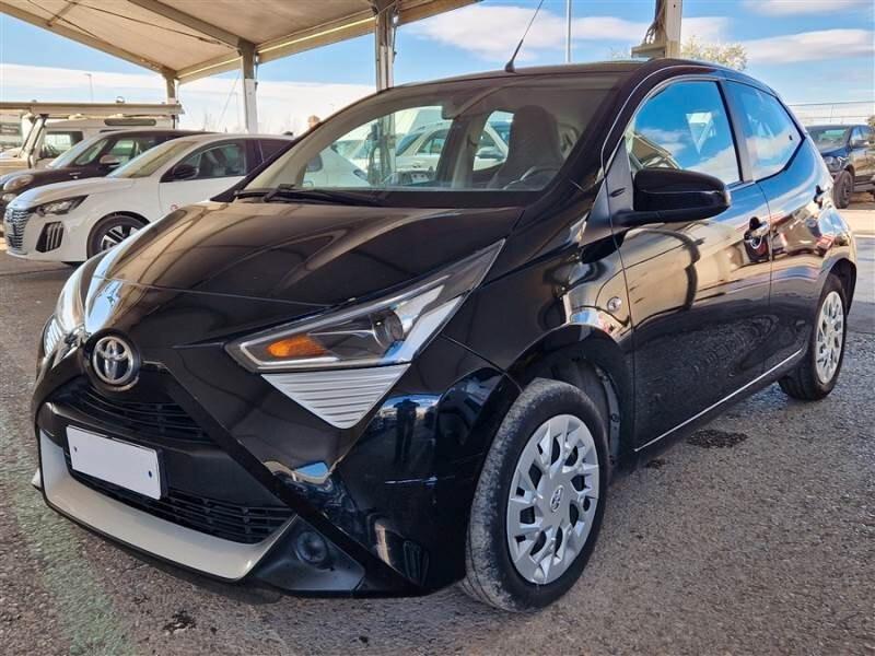 Toyota Aygo Connect 1.0 VVT-i 72CV 5 porte x-business MMT