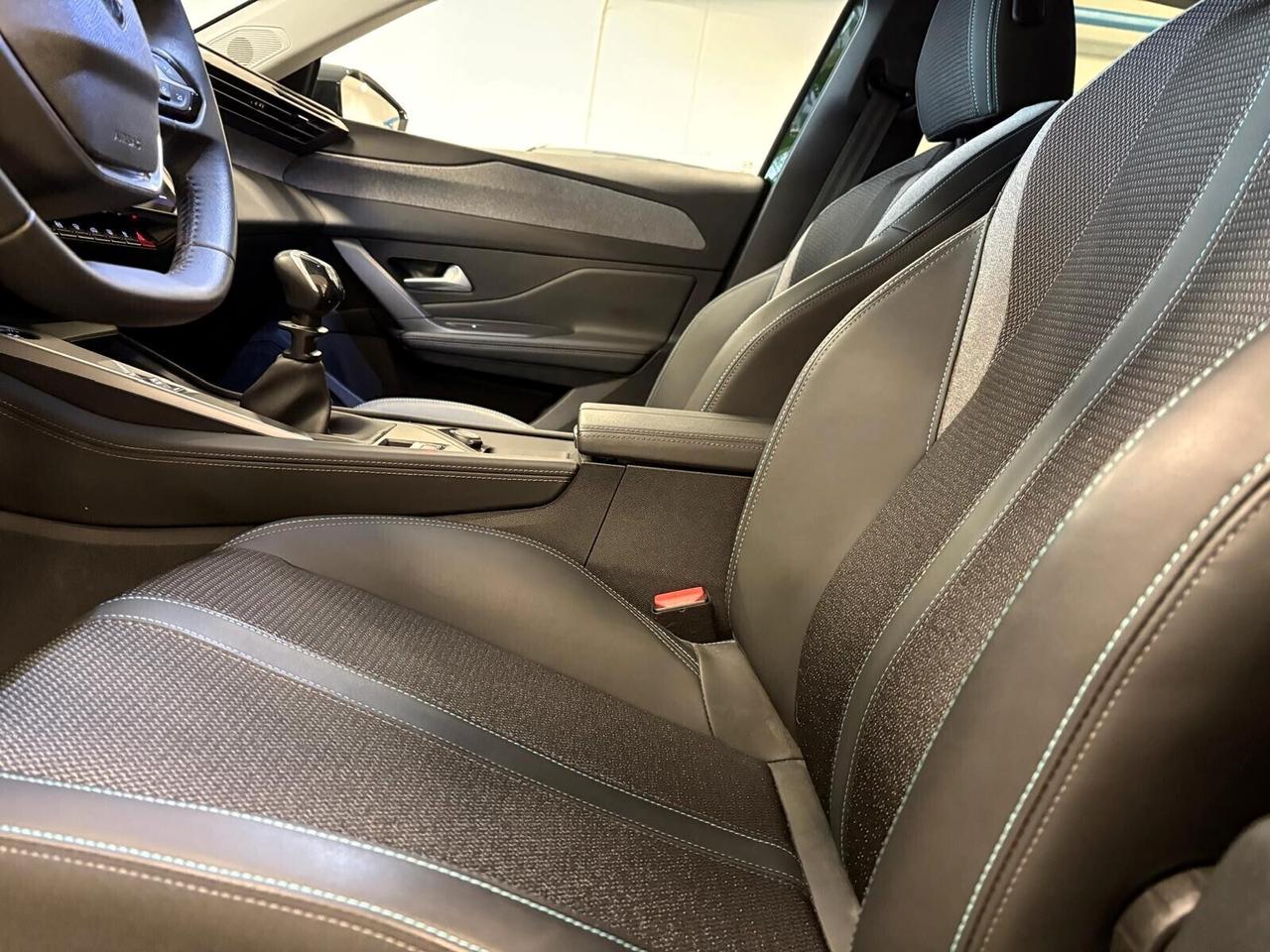 Peugeot 308 ALLURE PureTech Turbo 130 6mt SPOTICAR