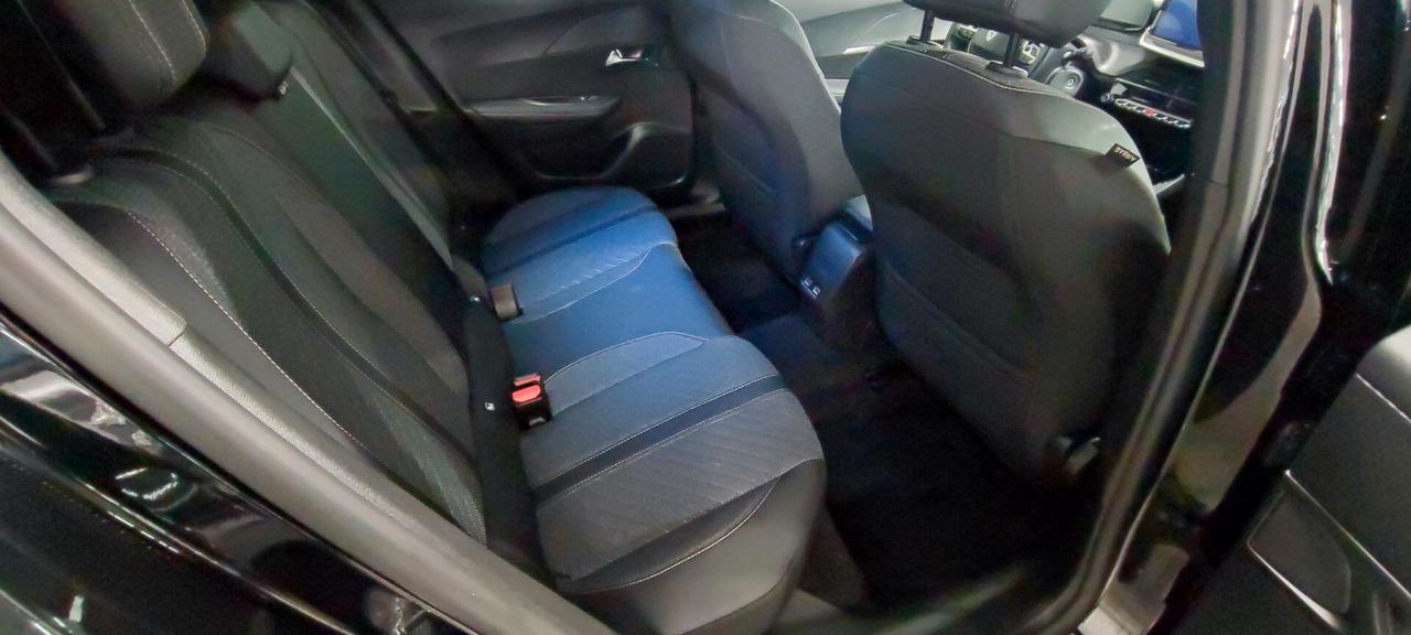 Peugeot 2008 PureTech 100 S&S Allure