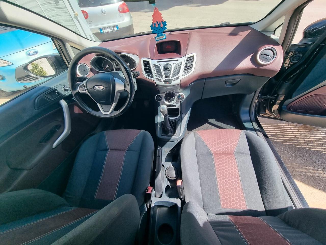 Ford Fiesta 1.4 TDCi aut. 3p. Ghia