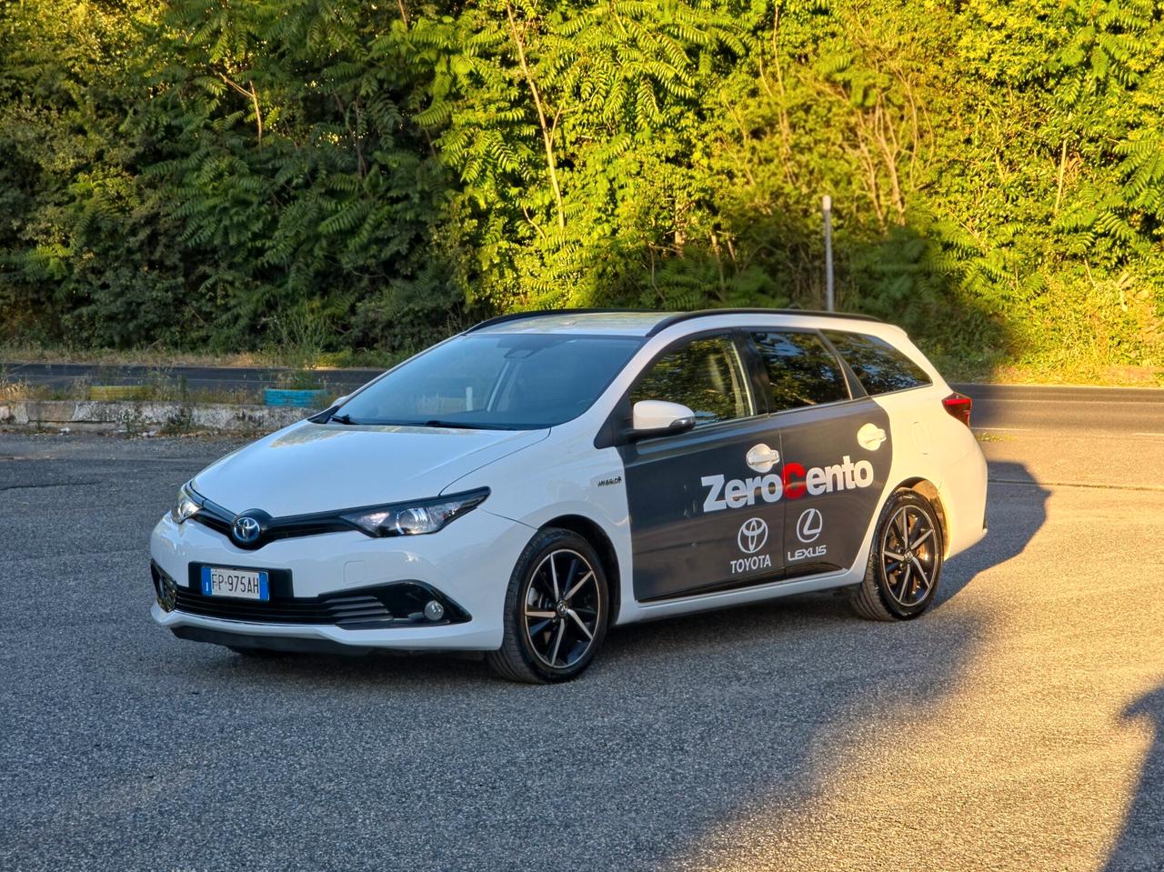 Toyota Auris Touring Sports 1.8 Hybrid Lounge CV-99 E6B Automatico NEO 2018