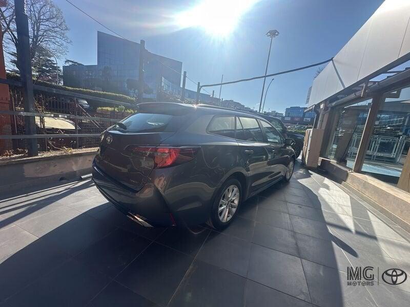 Toyota Corolla Active 1.8 Hybrid Touring Sports