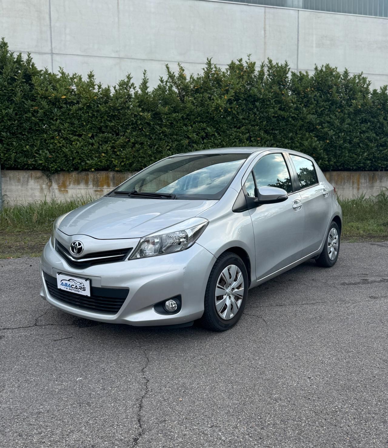 Toyota Yaris 1.0 51kW Benz 5p *SOLO 40.000 KM CERTIFICATI*