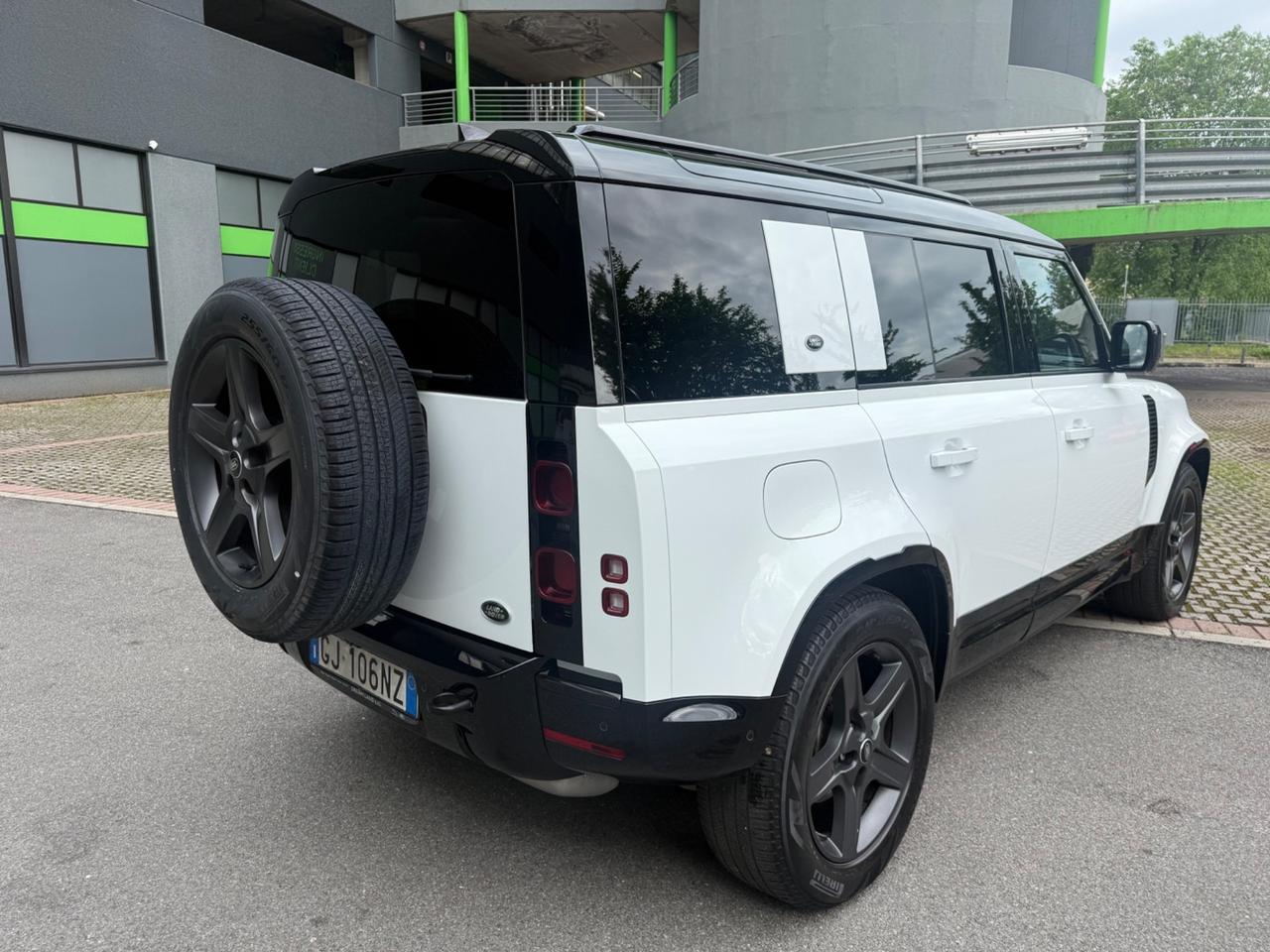 Land Rover Defender 110 3.0D I6 250 CV AWD Auto X-Dynamic HSE