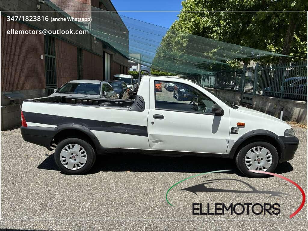 Fiat Strada 1.9 JTD CABINA CORTA