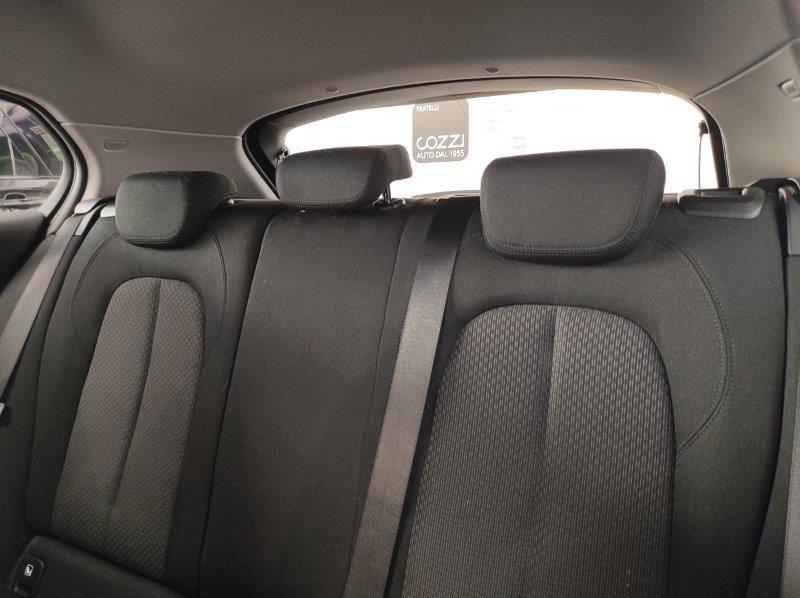 BMW Serie 1 (F40) - 116d 5p. Business Advantage