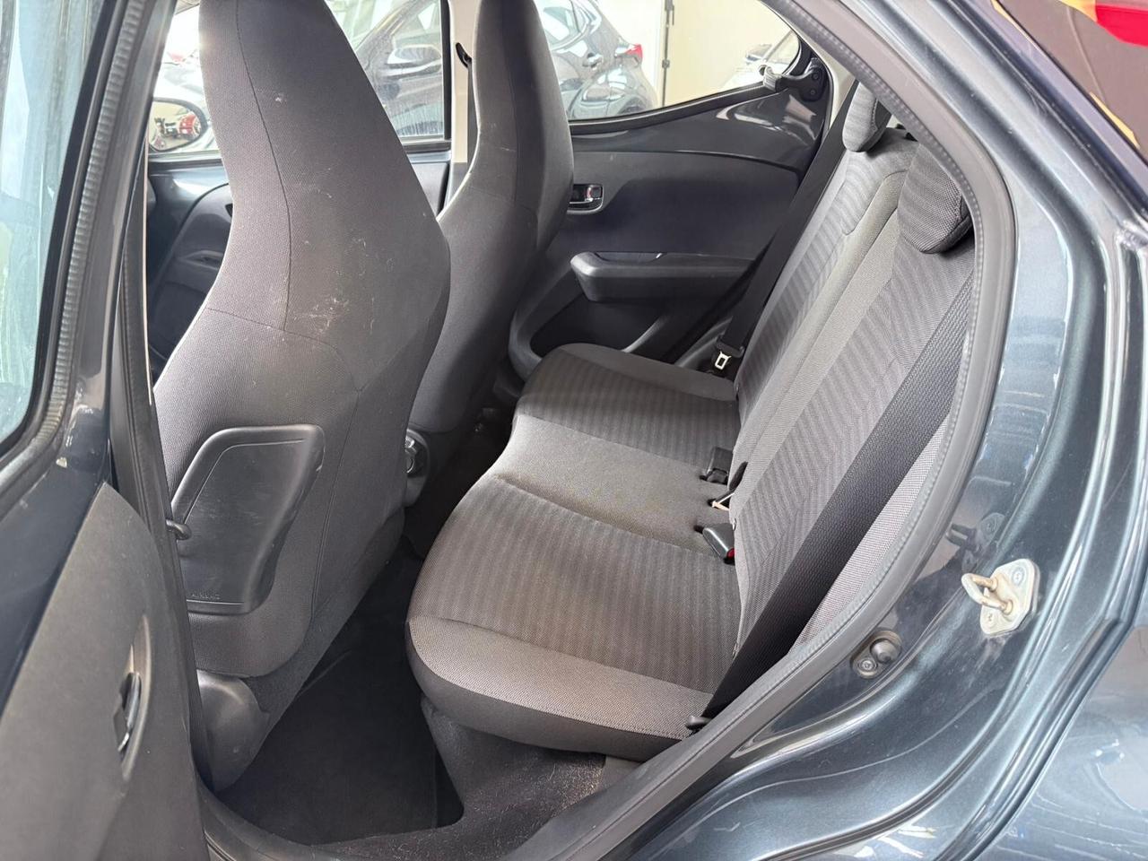 Toyota Aygo Connect 1.0 VVT-i 72CV 5 porte x-business MMT