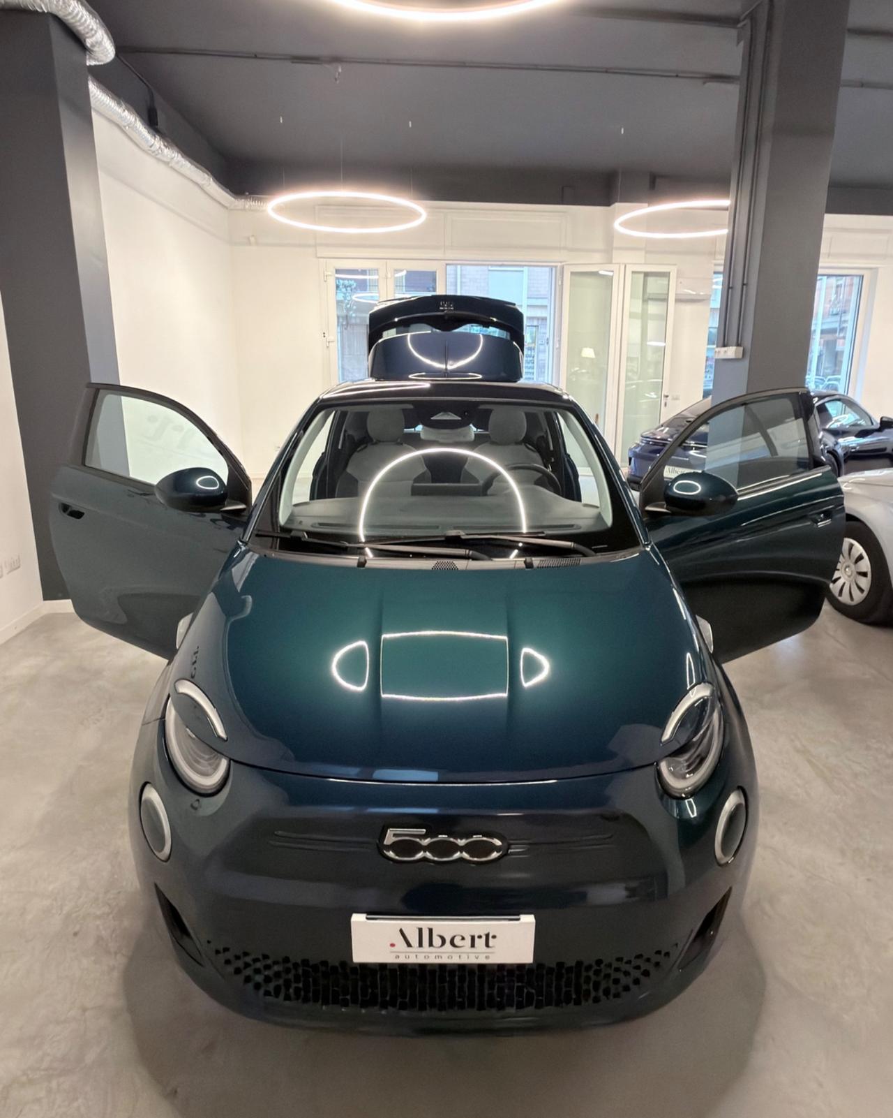 Fiat 500 500e Berlina 42 kWh La Prima