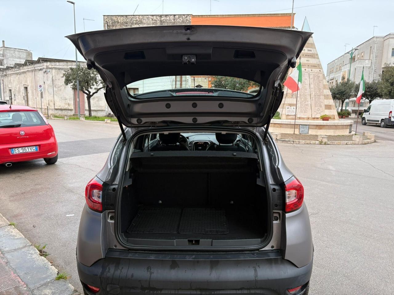 Renault Captur 1.5 R-LINK OPAC TITANIUM BICOLORE 2016 FULL OPT