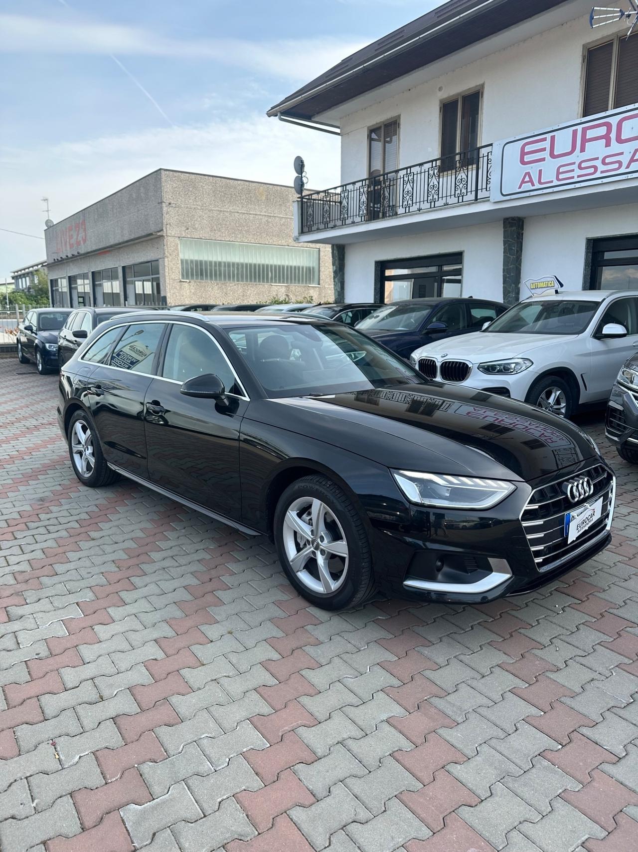 Audi A4 Avant 40 TDI quattro S tronic Business Advanced
