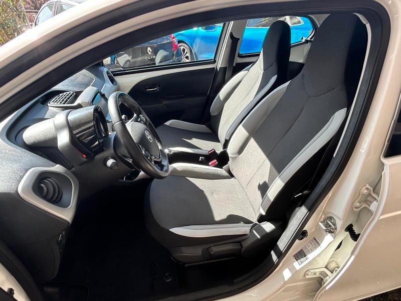 Toyota Aygo 5 Porte Aygo 5p 1.0 x-play m-mt *Promo SD 2026*