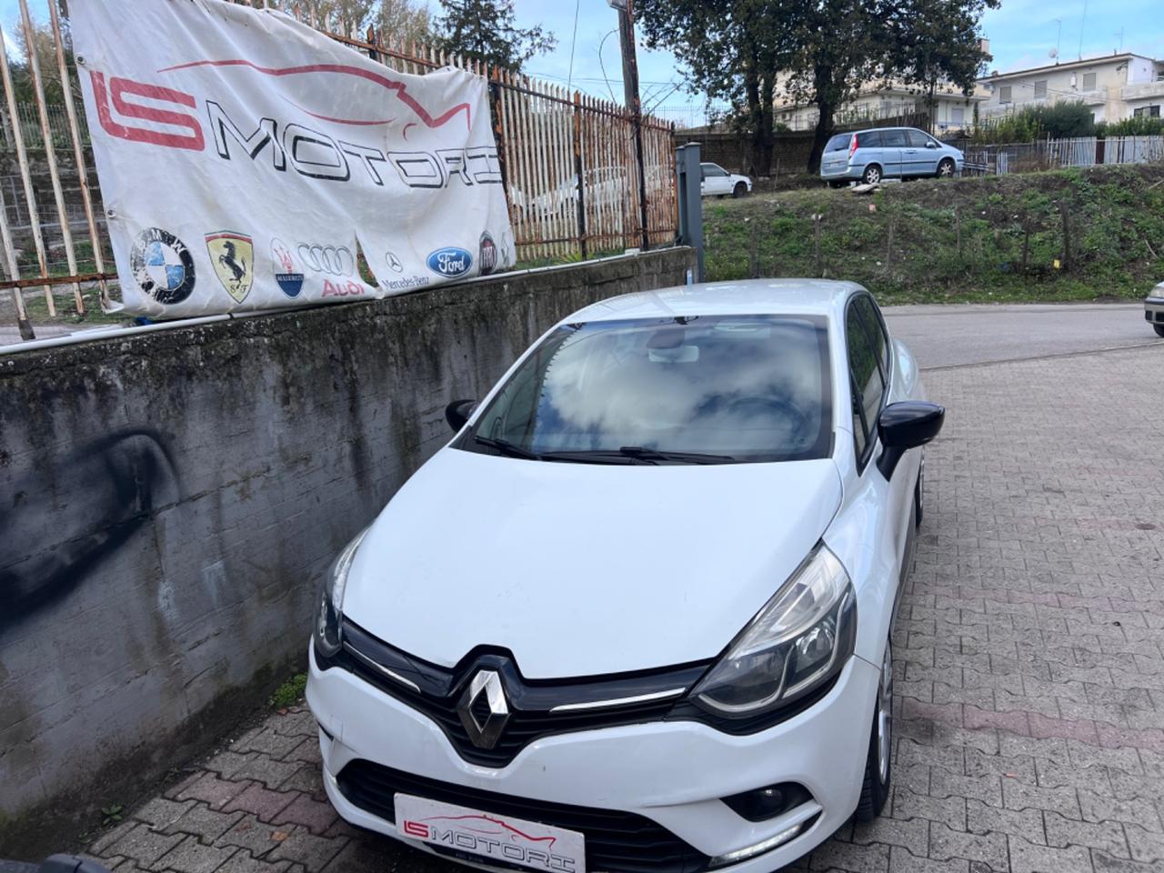 Renault Clio dCi 8V 75 CV 5 porte Moschino Life