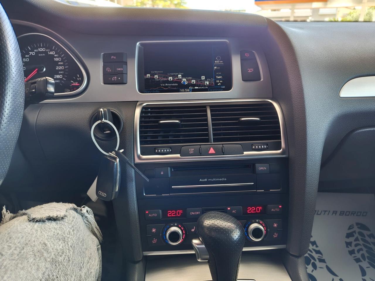 Audi Q7 3.0 TDI 240 CV quattro S-LINE GANCIO TRAINO UNIPRO