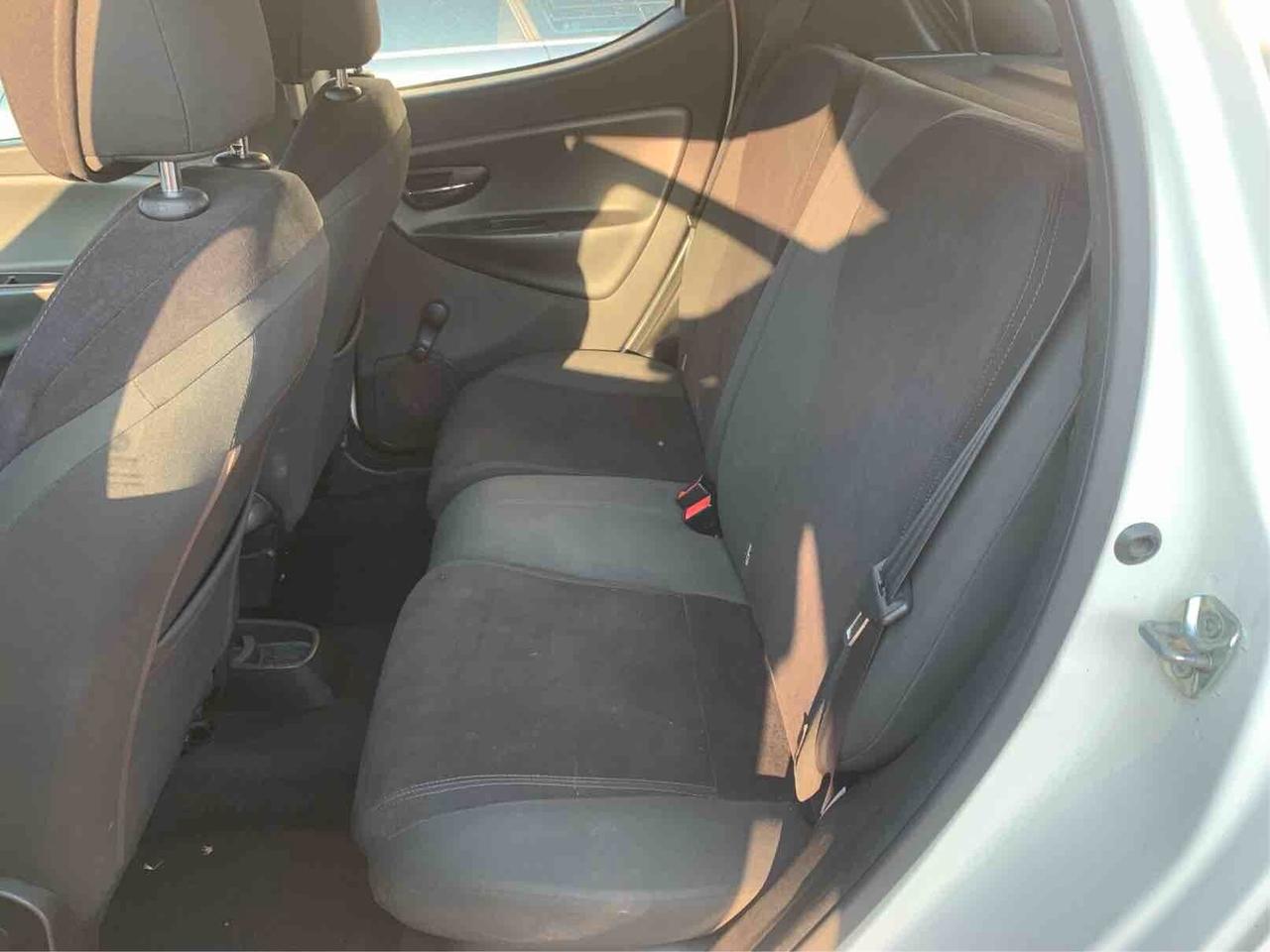Lancia Ypsilon 1.3 MJT 95 CV