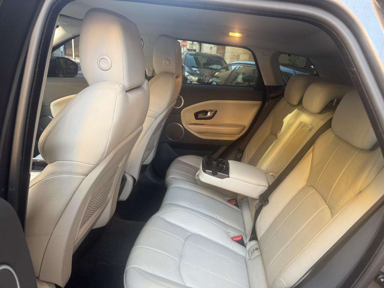 Land Rover Range Evoque 2.0 TD4 180 CV 5p. Edition