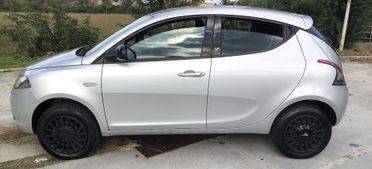 Lancia Ypsilon 0.9 TwinAir 85 CV 5p NP Gold