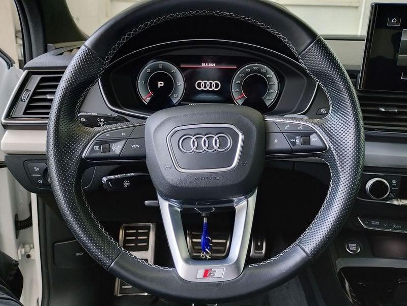 Audi Q5 SPB 40 TDI quattro S tronic S line plus Identity black