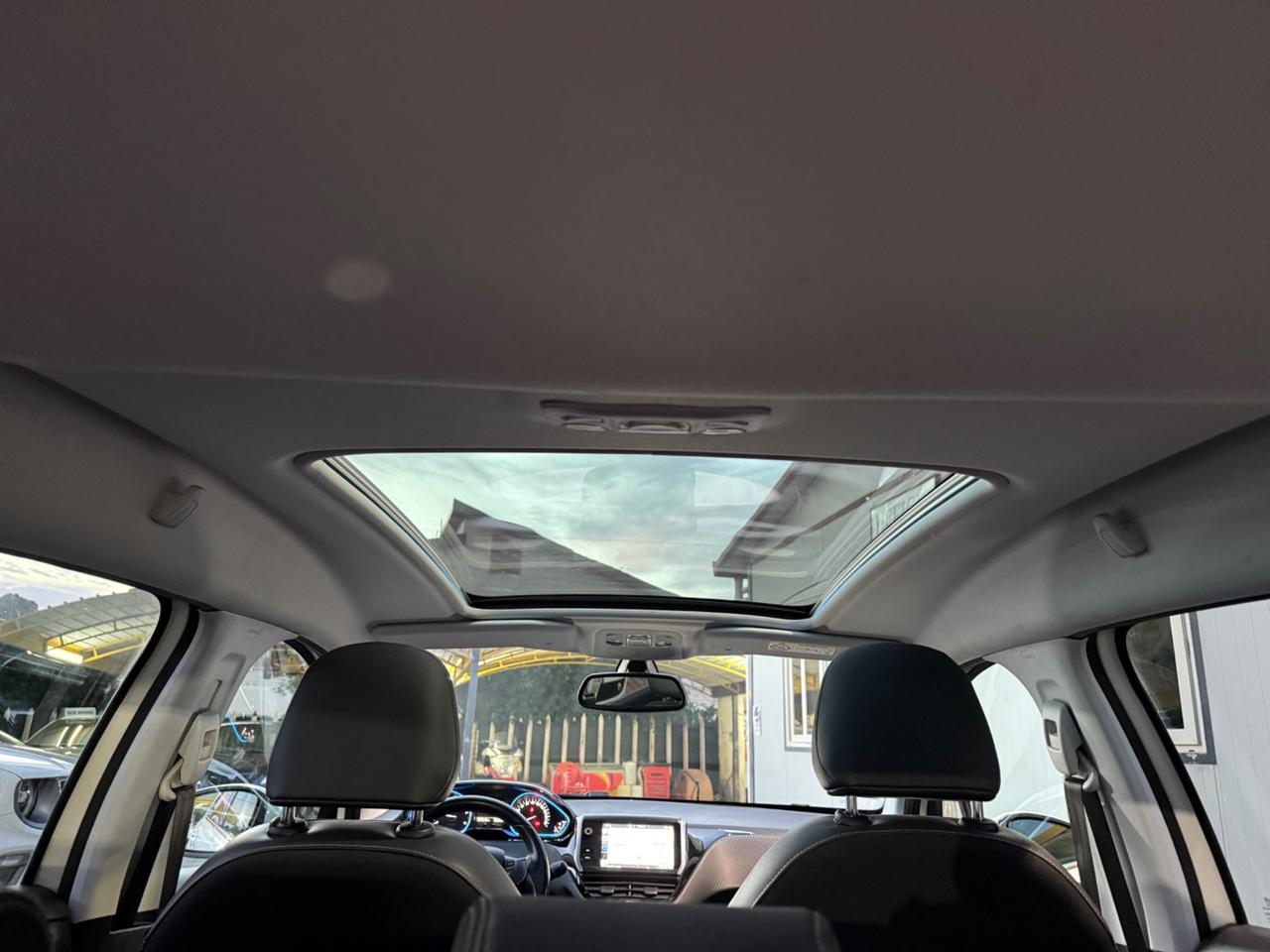 Peugeot 2008 BlueHDi 120 Allure KM CERTIF