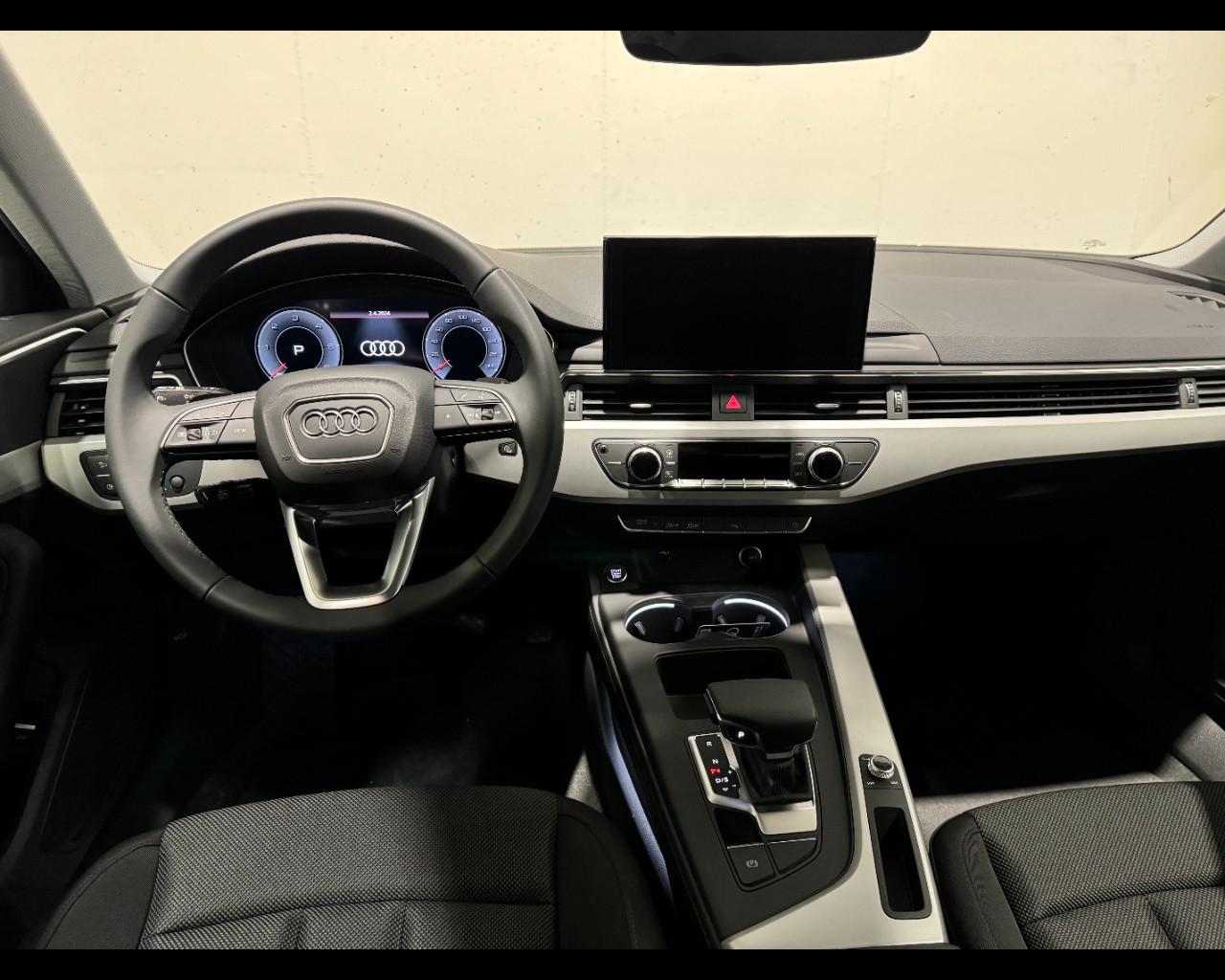 AUDI A4 AVANT 30 TDI MHEV S-TRONIC BUSINESS ADVANCED