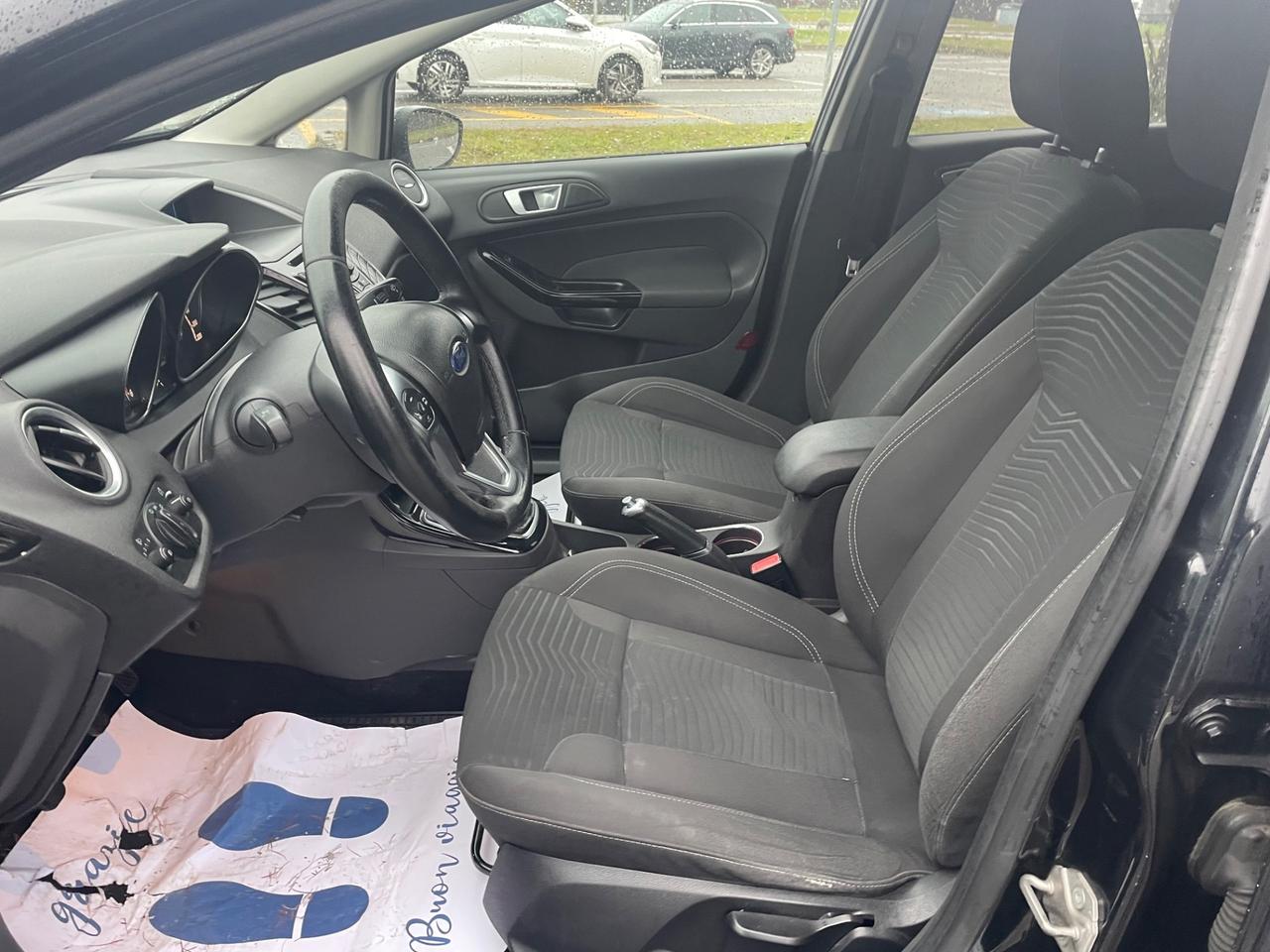 Ford Fiesta 1.5 TDCi 75CV 5 porte Titanium*Nepatentati*Cerchi*