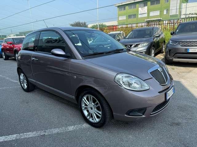 Lancia Ypsilon Ypsilon 1.4 8v NEOPATENTATI