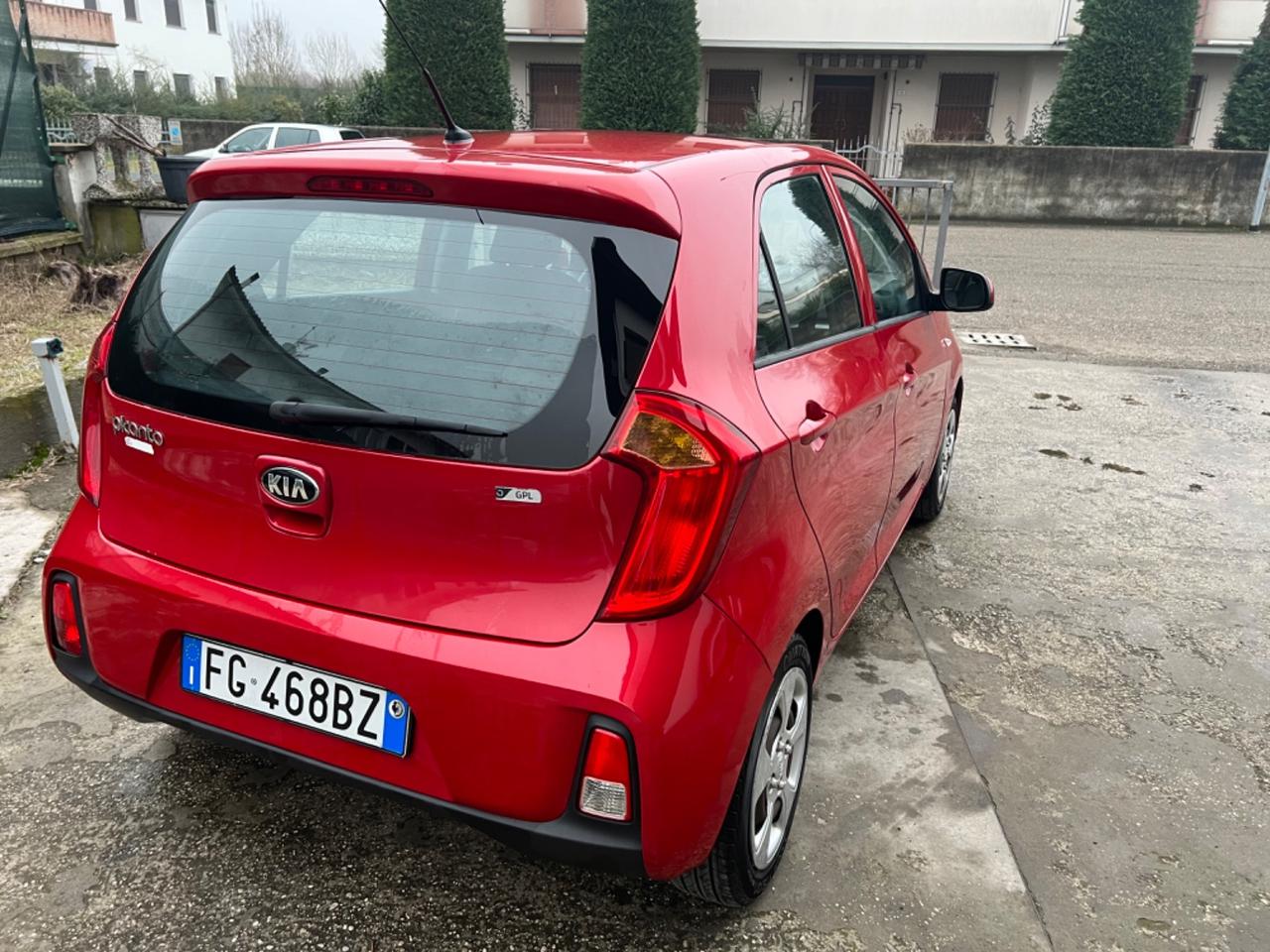 KIA PICANTO 1.0 ECOGPL OTTIMO STATO NEOPATENTATI