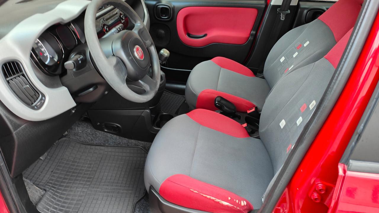 Fiat Panda 1.2 Lounge - neopatentati