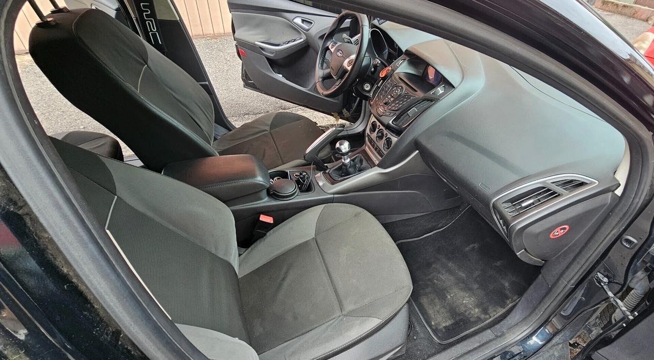 Ford Focus 1.6 TDCi 95 CV GUIDABILE DA NEOPATENTATI