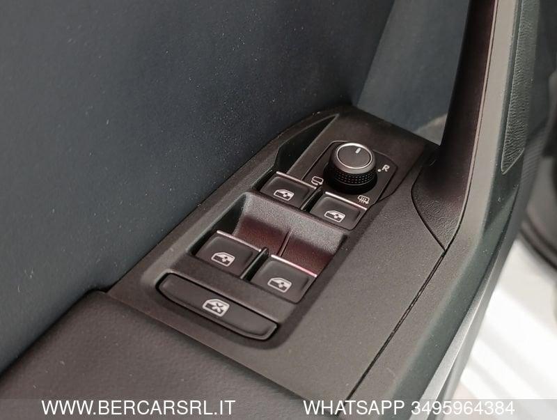 Seat Leon Leon 1.0 TSI 110 CV Style*LED*VIRTUAL COCKPIT*PDC*VOLANTE MULTIF*CAR PLAY*