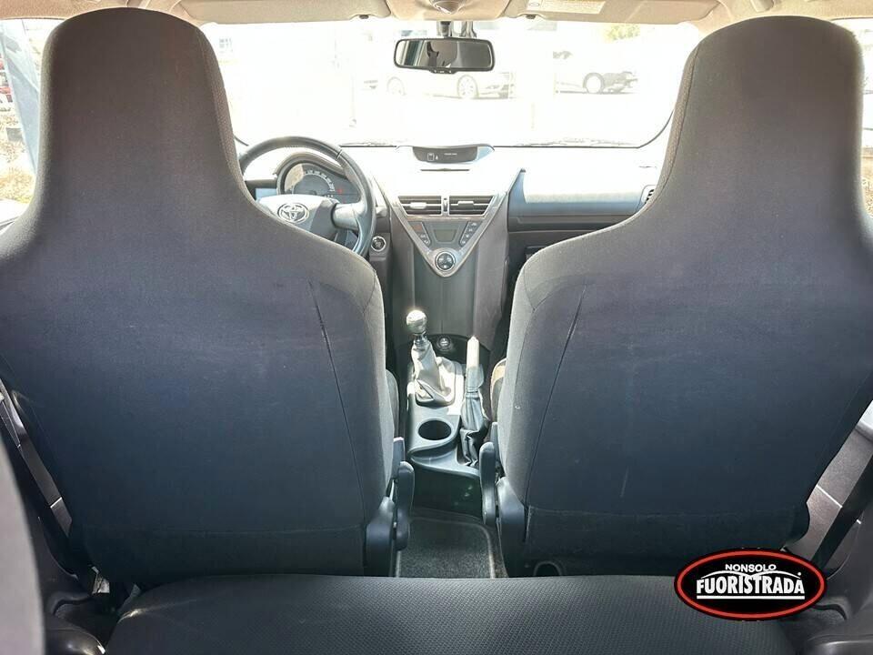 Toyota iQ Toyota iQ 1.4 D-4D