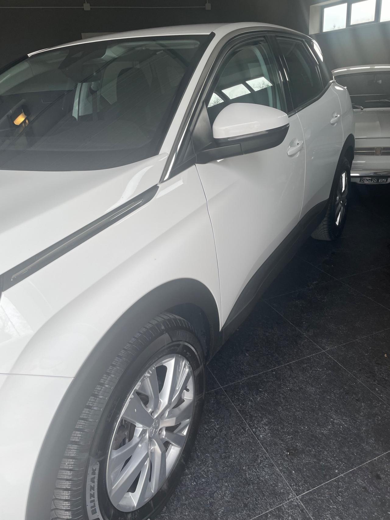 Peugeot 3008 BlueHDi 130 S&S Business