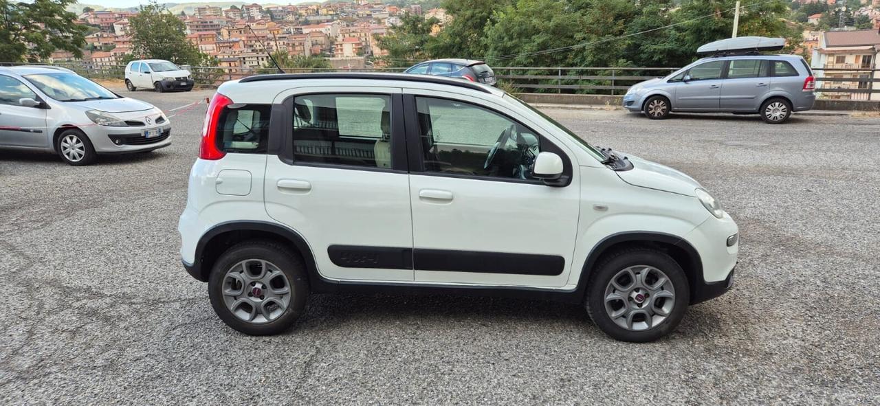 Fiat Panda 1.3 MJT 75cv Trekking- 2014- Iva detraibile