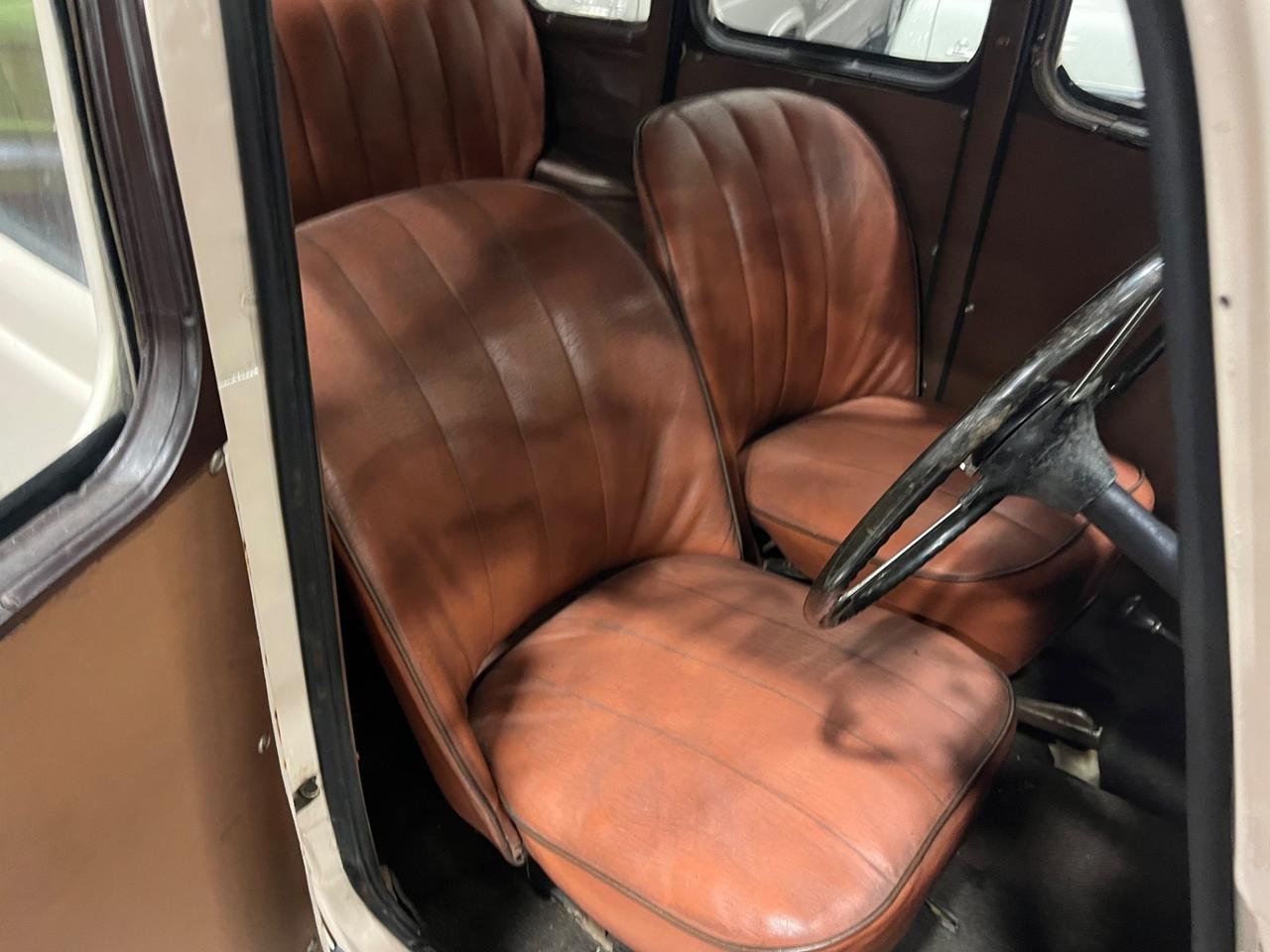 Morris Eight anni 40