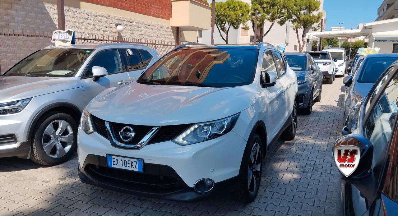 NISSAN QASHQAI TETTO-NAVI-CAMERA 360