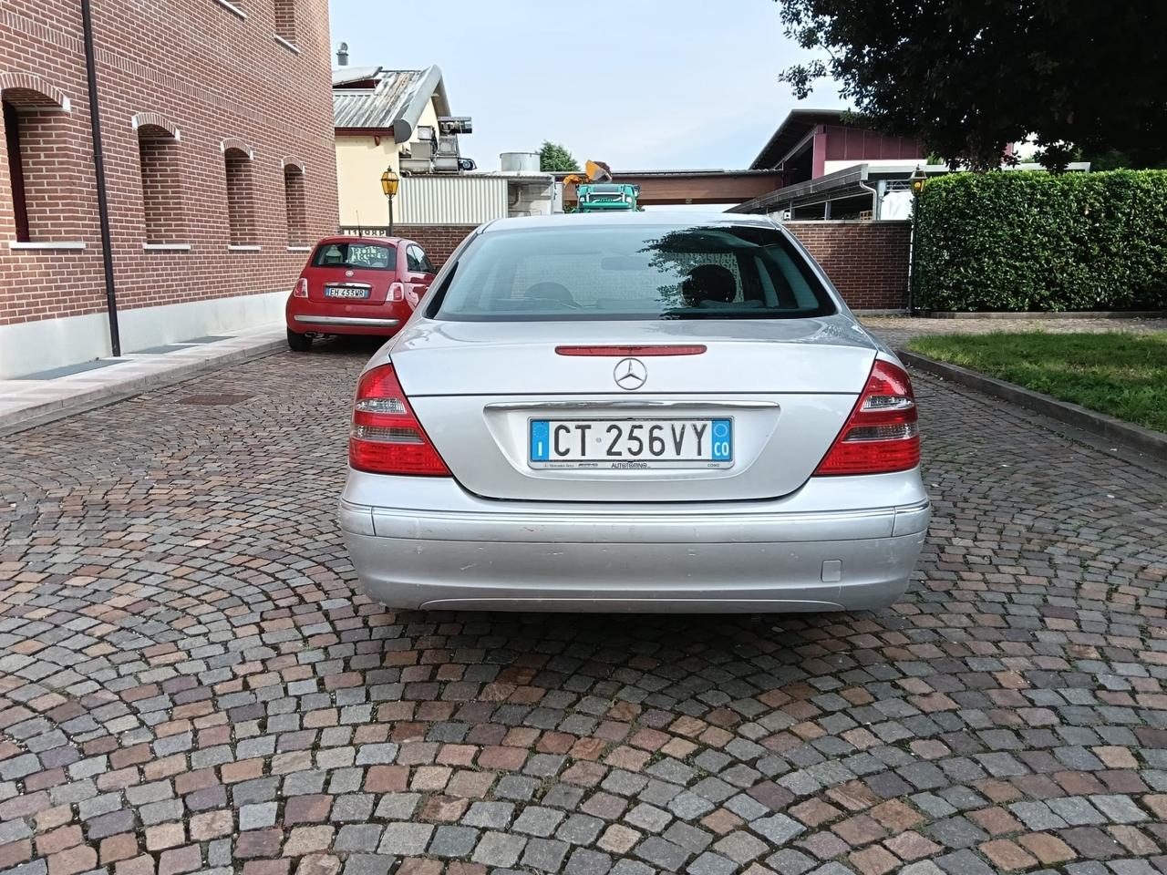 Mercedes-benz E 220 CDI cat Elegance