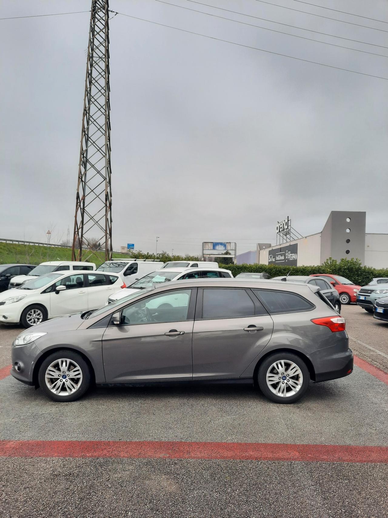 Ford Focus 1.6 TDCi 115 CV SW GANCIO TRAINO