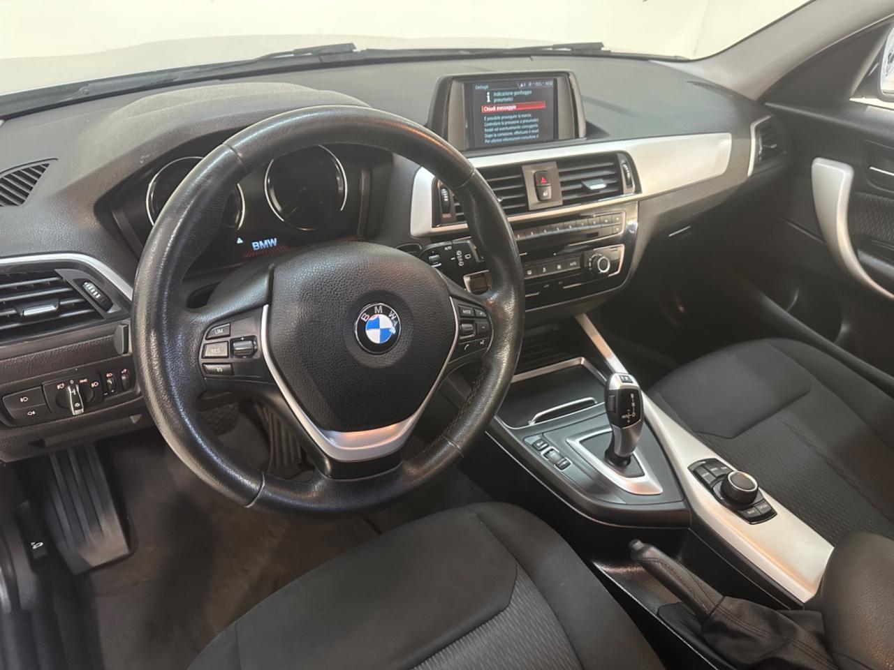 Bmw 116 116d 5p. Urban