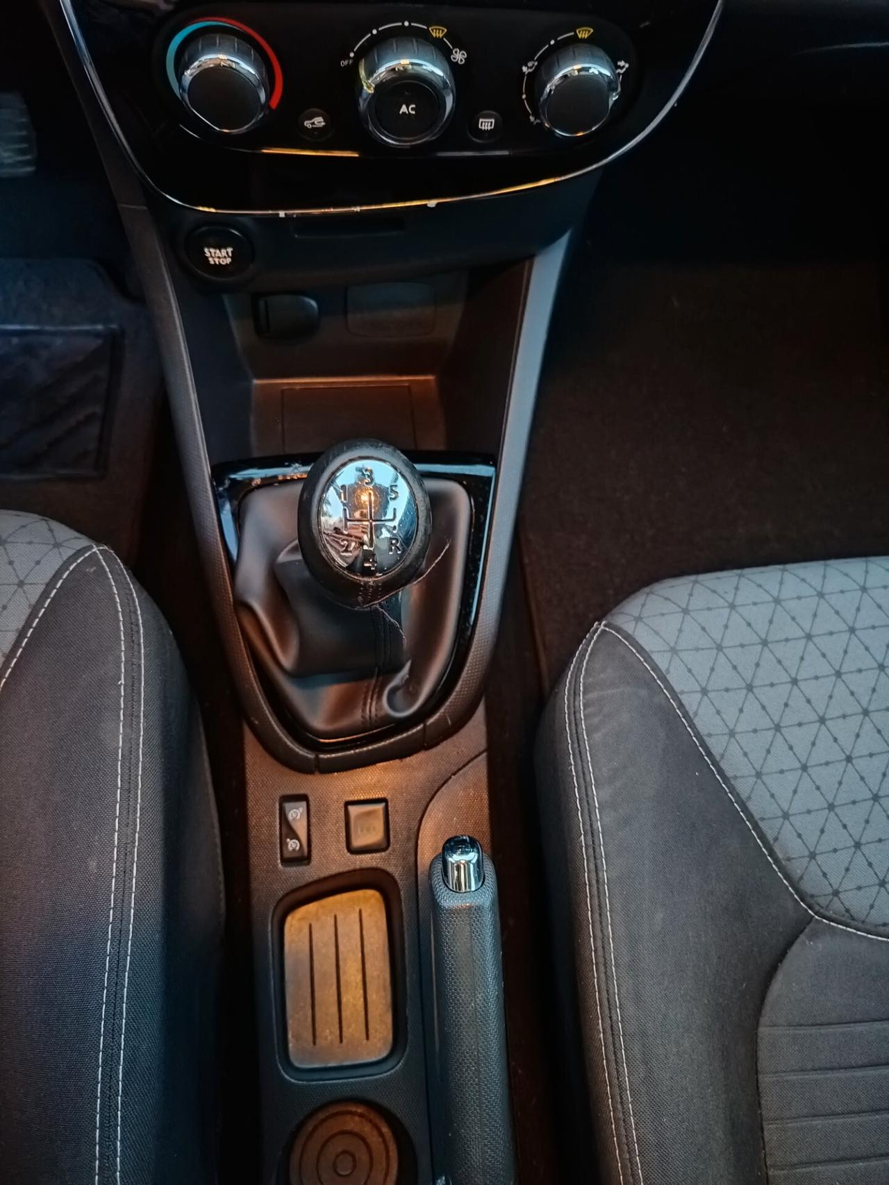 Renault Clio 0.9 TCe 12V 90CV Start&Stop 5 porte Energy