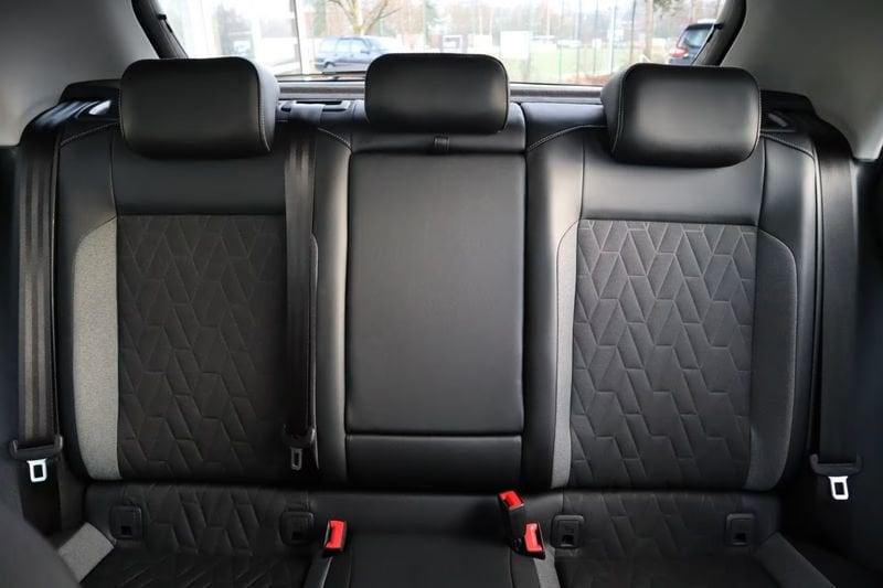 Volkswagen T-Roc 1.5 TSI ACT Goal ACC PDC LED CAR PLAY