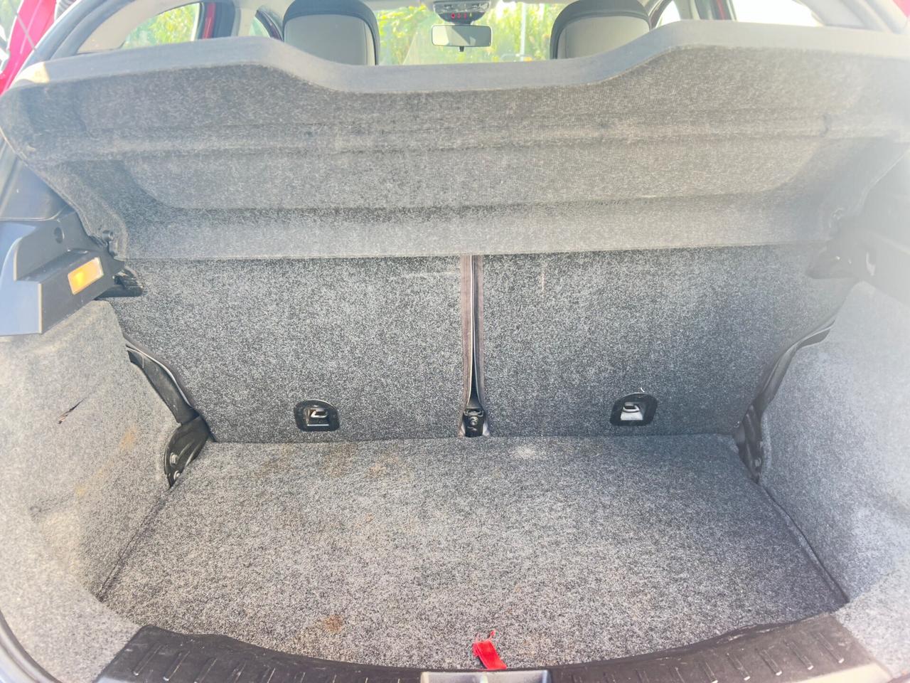 Lancia Ypsilon 0.9 TwinAir 85 CV 5 porte Metano Ecochic Gold